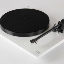 Rega P1 Turntable (White) (Demo Unit)