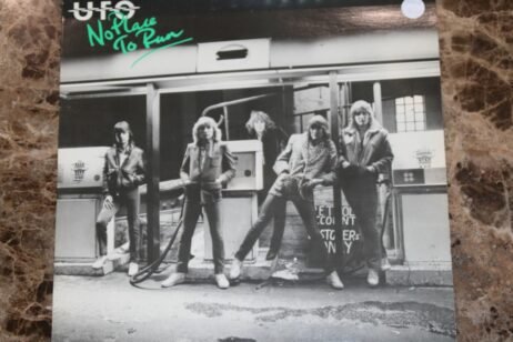 UFO - No Place To Run (VG)
