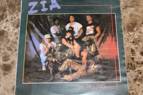 Zia - Frontline (G+)