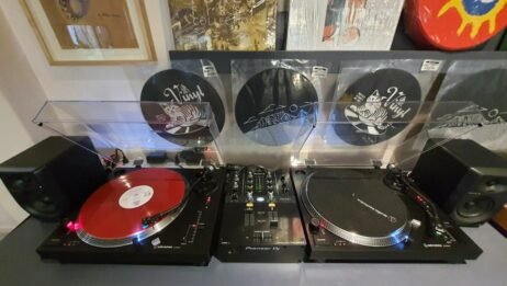 Summer Special: Vinyl DJ Complete Setup