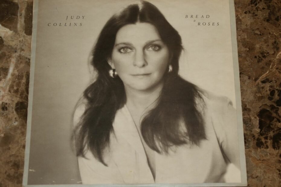 Judy Collins Bread & Roses (VG+/VG) Mr Vinyl