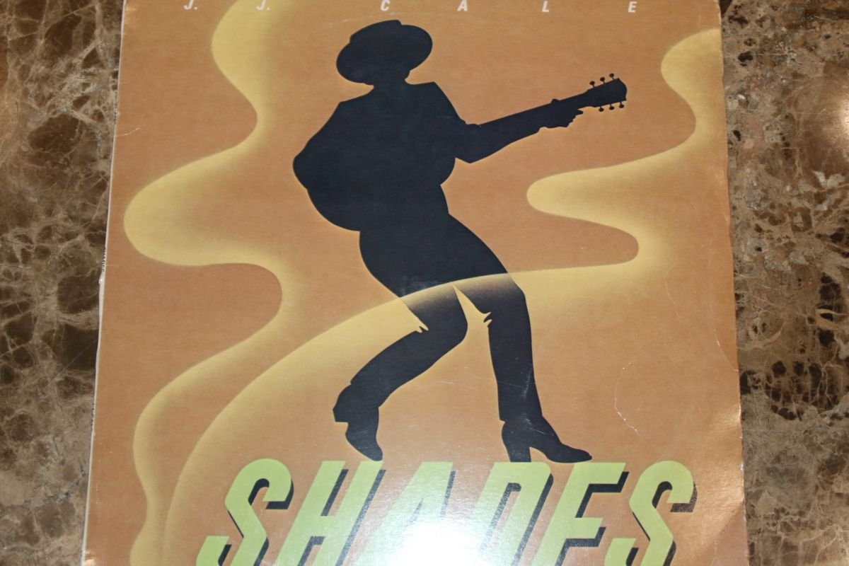 J.J. Cale Shades (VG+/VG) Mr Vinyl