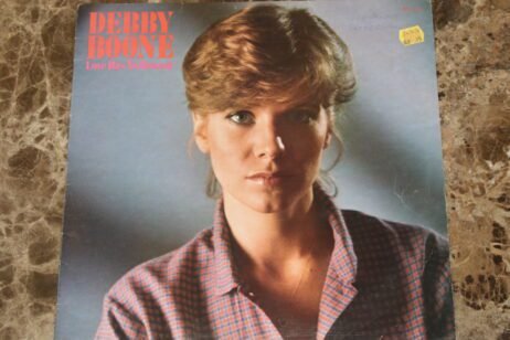Debby Boone - Love Has No Reason (G+)