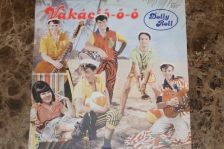 Dolly Roll - VakÃ¡ciÃ³-Ã³-Ã³ (VG)