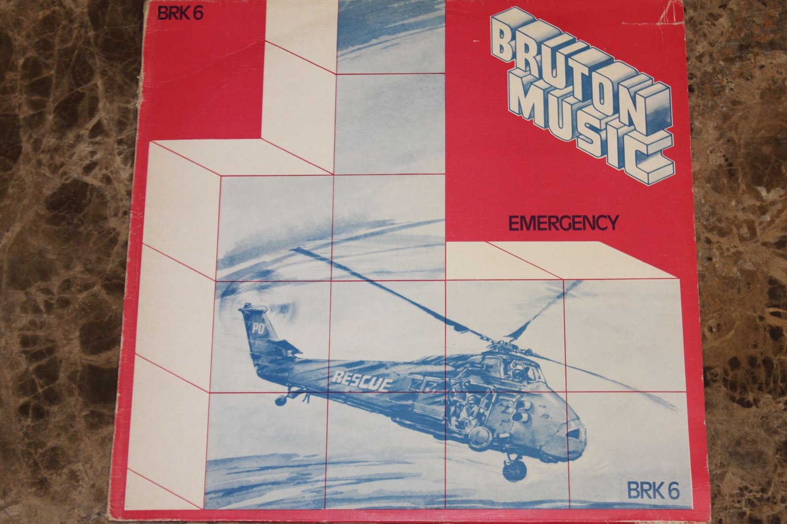 Various - Emergency (G+)