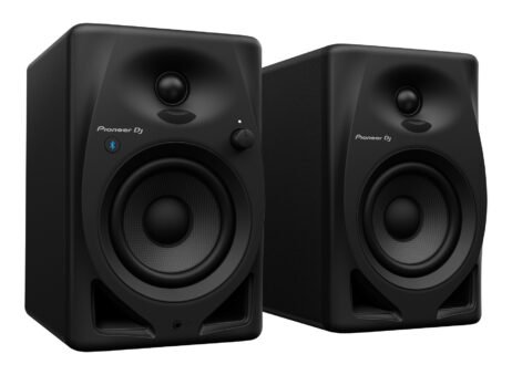 This image is of Pioneer DM-40D BT speakers.