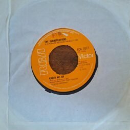 The Globetrotters - Cheer Me Up (G/Gen) (7")