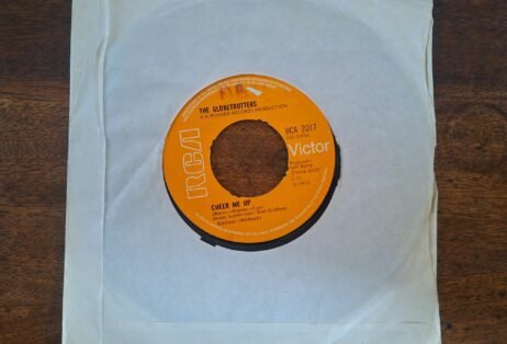 The Globetrotters - Cheer Me Up (G/Gen) (7")