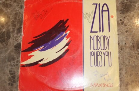 Zia - Nobody Loves You (Like I Do) (VG/G) (Autographed)