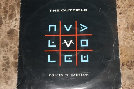 The Outfield - Voices Of Babylon (G+)
