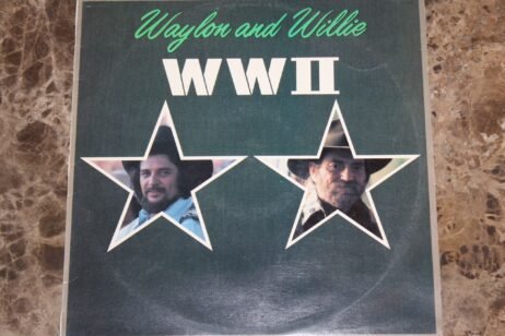 Waylon Jennings & Willie Nelson - WWII (VG/G+)