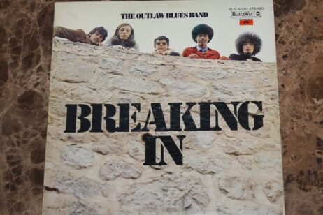 The Outlaw Blues Band - Breaking In (G+)