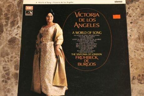 Victoria De Los Angeles - A World Of Song (VG+)