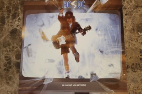 AC/DC - Blow Up Your Video (VG+)