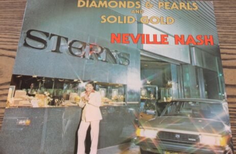 Neville Nash - Diamonds & Pearls And Solid Gold (VG)