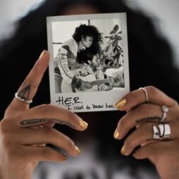 H.E.R. - I Used To Know Her (2LP) (Slightly Gold Vinyl)