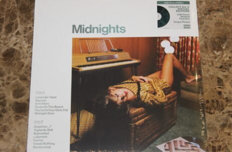 Taylor Swift - Midnights (Sealed/VG++) (Jade Green Marbled Vinyl)