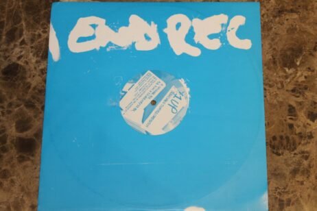 1 UP - Yeahdancetomyrecordbitch (VG/Gen)