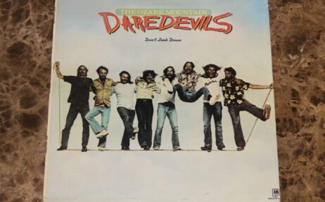 The Ozark Mountain Daredevils - Don't Look Down (G+)