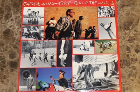 Earth, Wind & Fire - Touch The World (VG+)