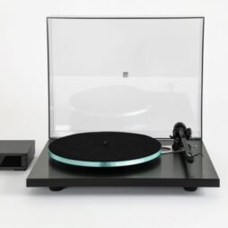 Rega P3 RS Edition Turntable