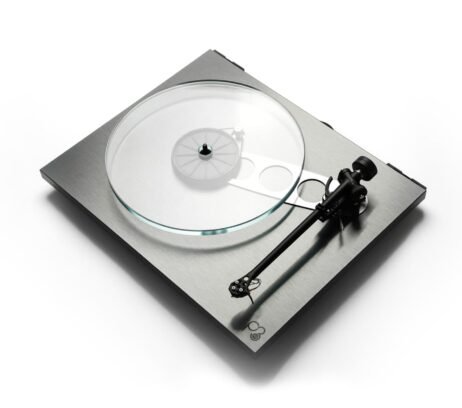 Rega P3 RS Edition Turntable - Image 2
