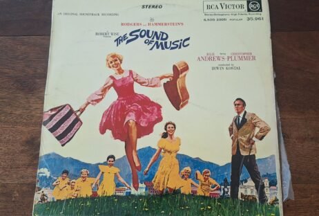 Rodgers And Hammerstein Starring Julie Andrews • Christopher Plummer Conducted By Irwin Kostal - The Sound Of Music (An Original Soundtrack Recording) (G/G+)