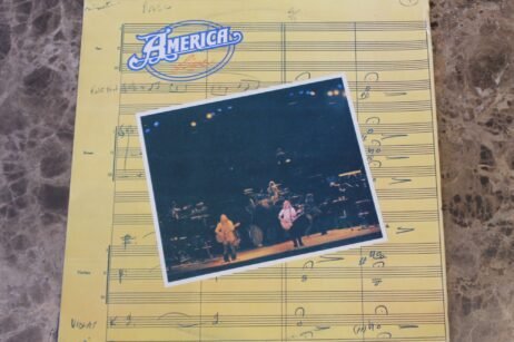 America - Live (VG/G+)