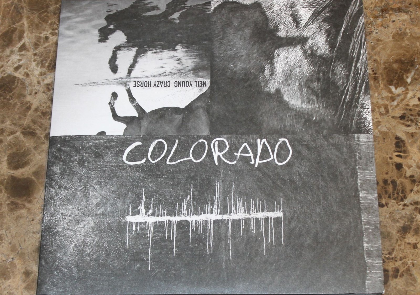 Neil Young With Crazy Horse - Colorado (VG+) (2LP+7")